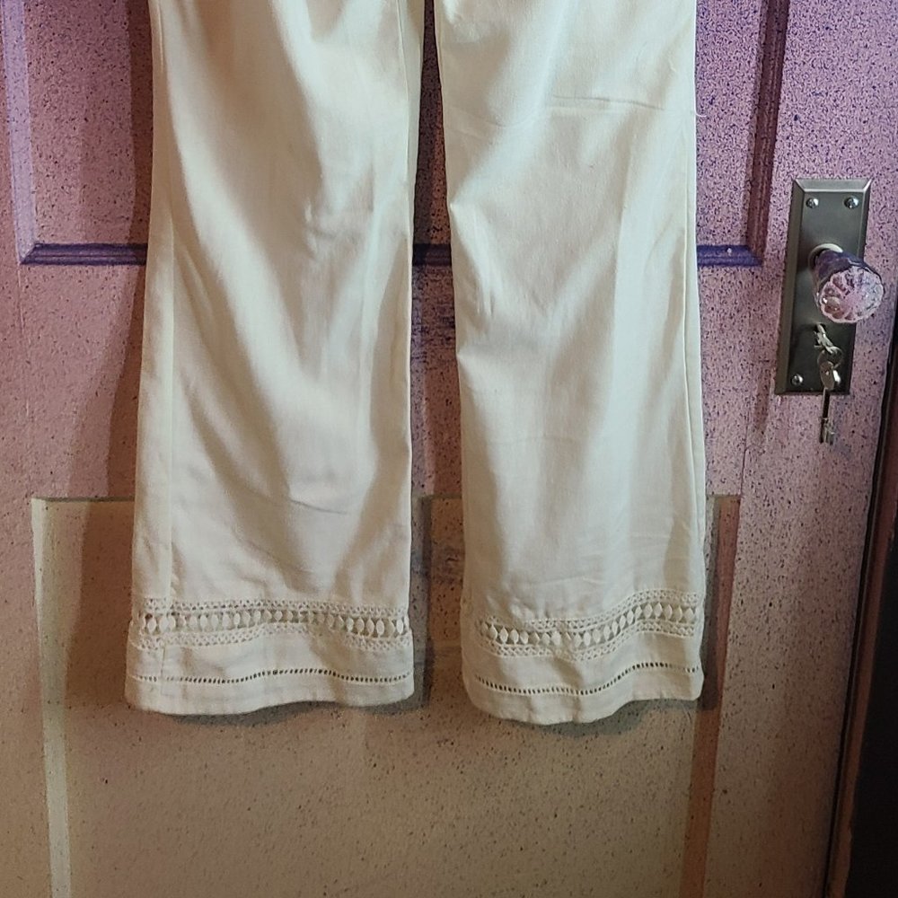 White flowy pants - Picture 2 of 5